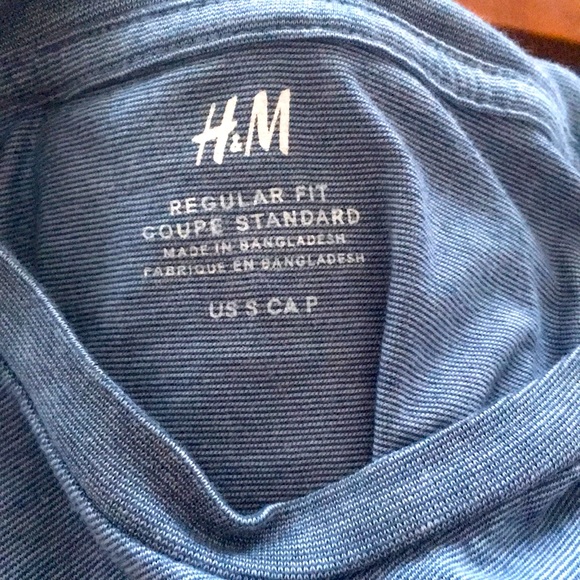 H&M Long Sleeve T-Shirt - Comfortable & Versatile! - Picture 6 of 9